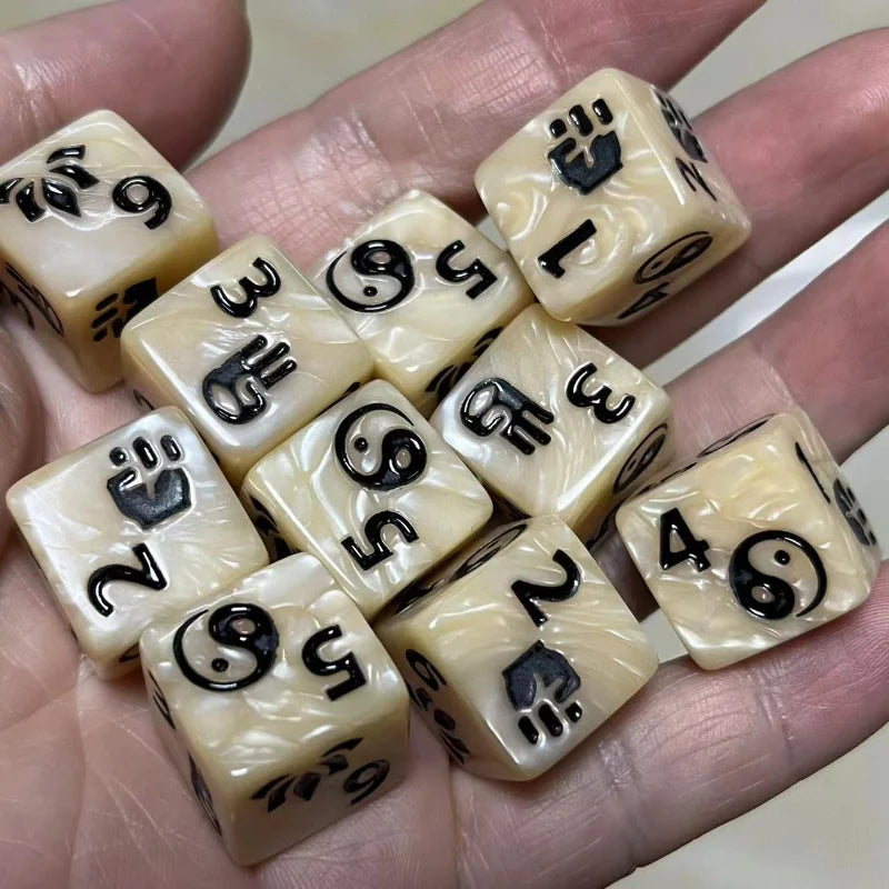 10Pcs/set New Table Game Dice 16MM Pattern Suit Dice