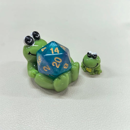 Frog D20 dnd dice guardian + Mystery D20 (Random Color)