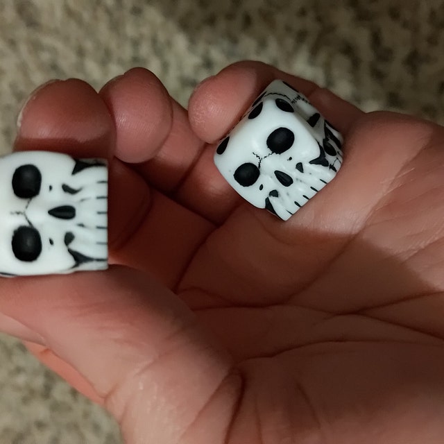 Ivory Skulls of Doom