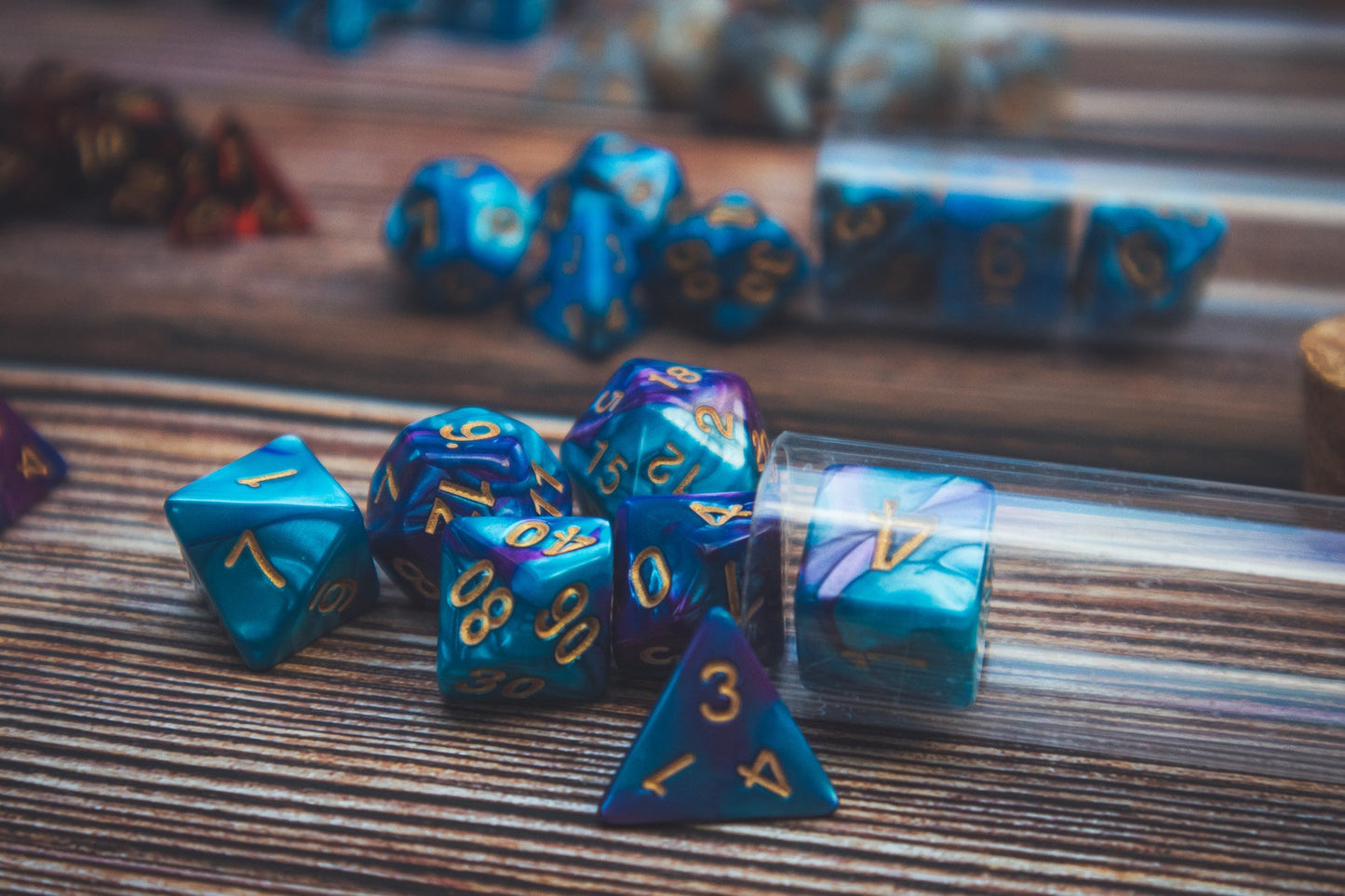 Faerie Fire Polyhedral dice set