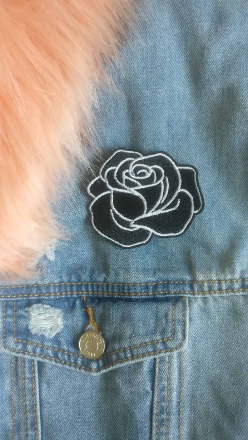 Bad Bunch // Goth Gothic DIY Flower Rose Roses Embroidered Iron Sew On Patch Badge Applique Cute Gift Style Bloom Craft Motif Floral Nature