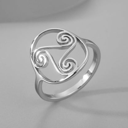 Rune Guardian Ring: Symbolic Protection and Inner Strength