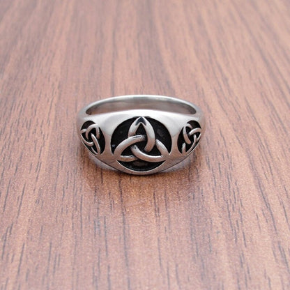 Wicca Celtic Knot Ring